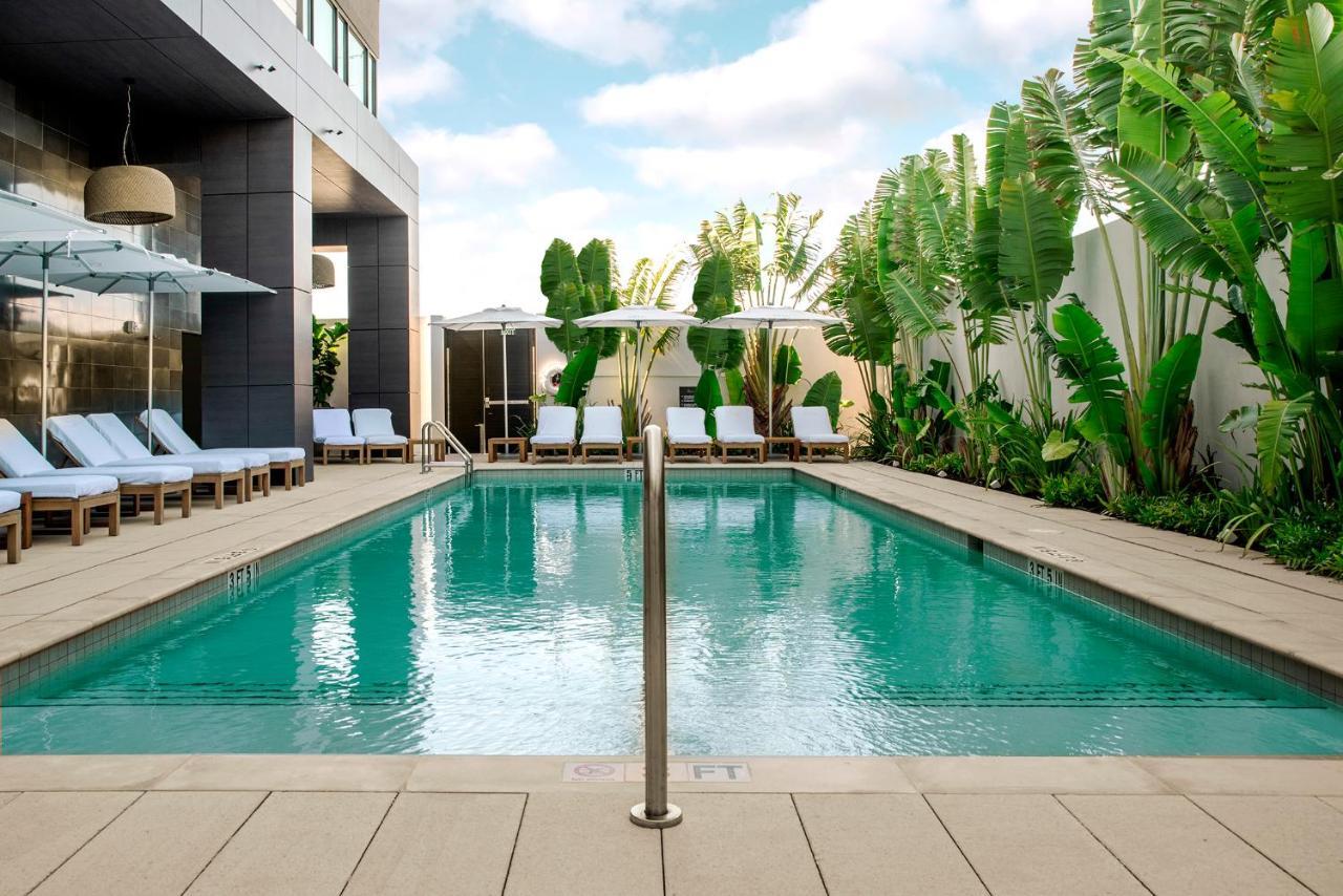 Ette Luxury Hotel & Spa Four Corners Eksteriør billede The pool at the hotel