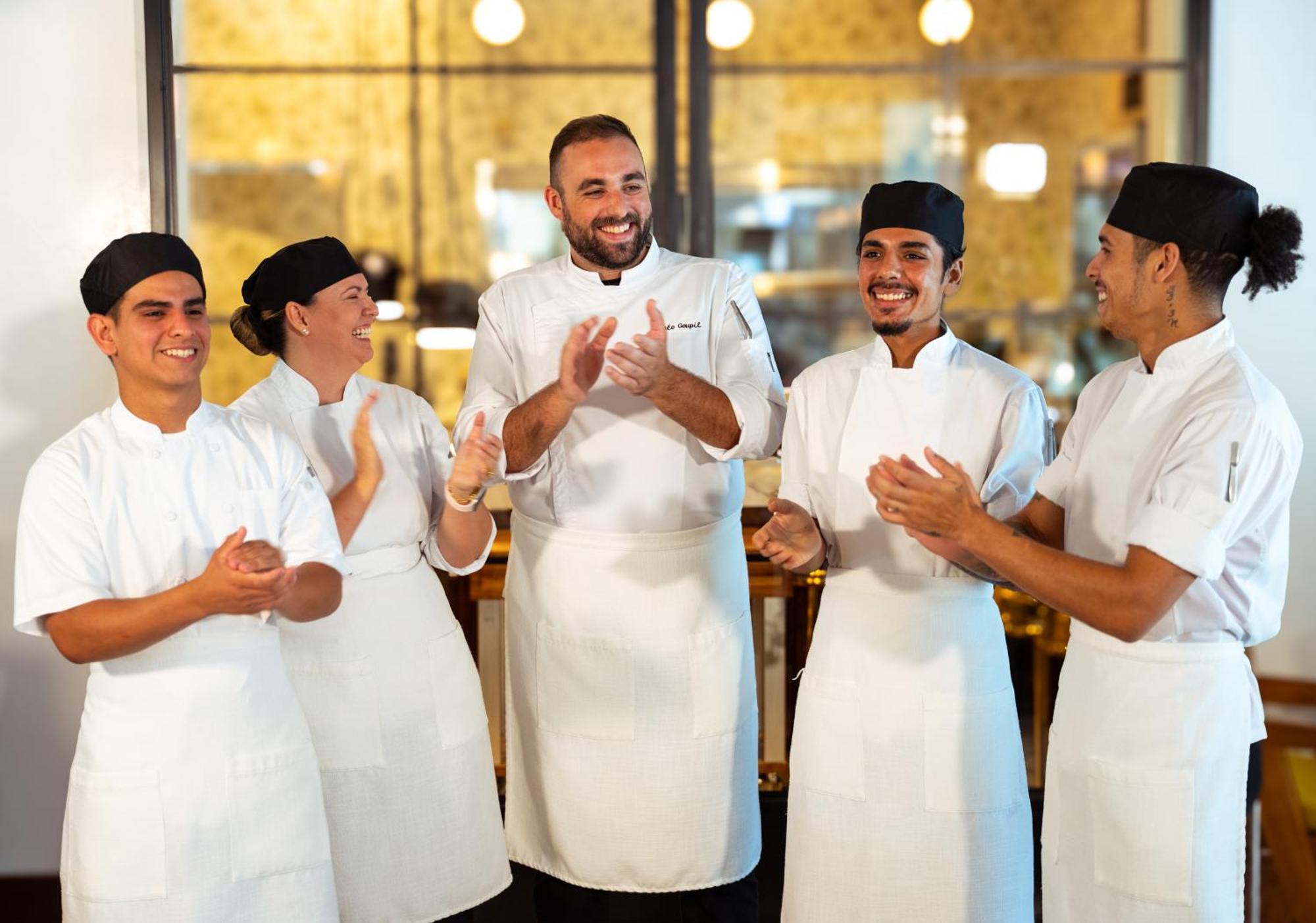 Ette Luxury Hotel & Spa Four Corners Eksteriør billede Chef and his team